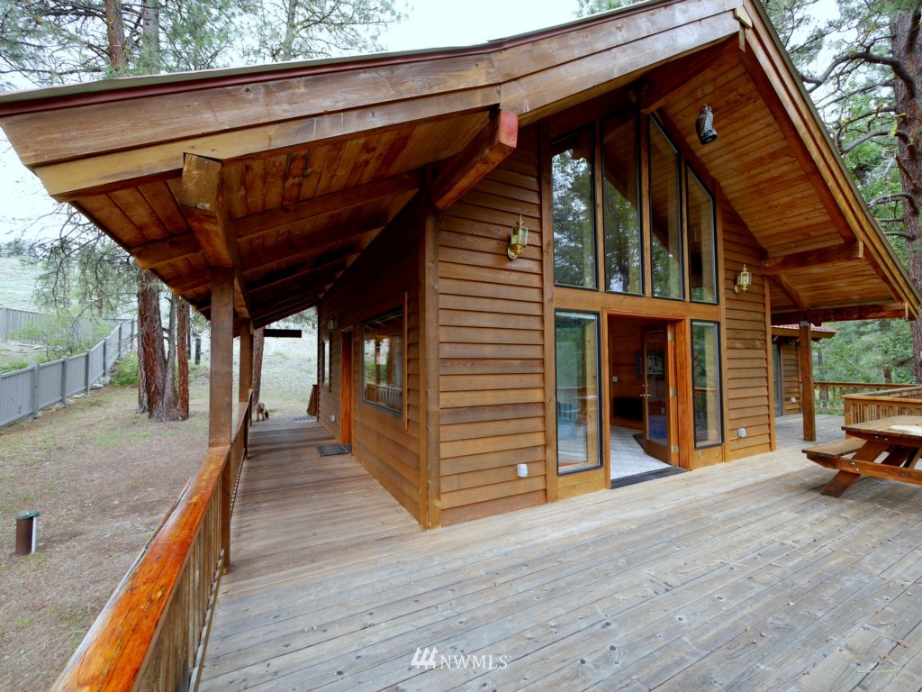 210 West Chewuch Road Winthrop, WA 98862 - Photo 7 of 25 Gallery Image 7
