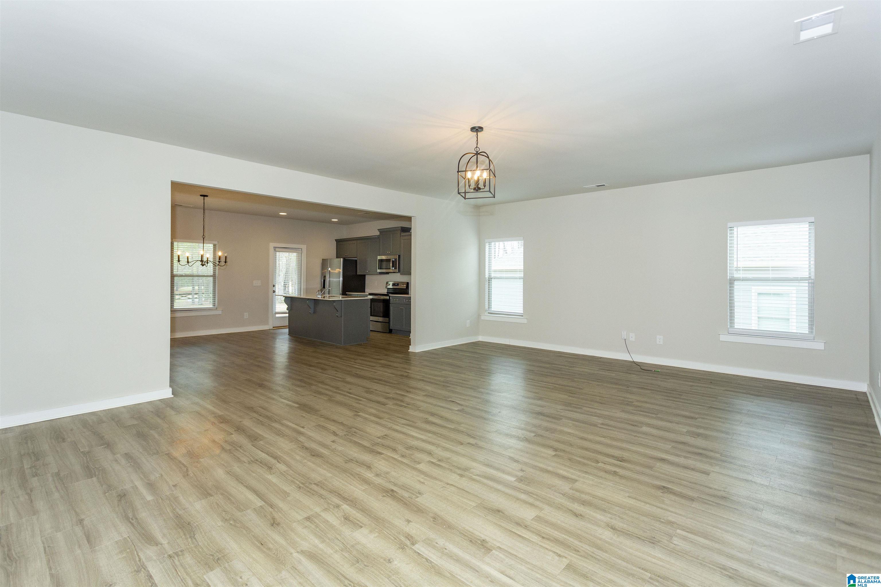 450 Ridgeview Circle Jemison, AL 35085 - Photo 11 of 39