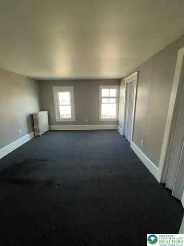 a view of empty room with window
