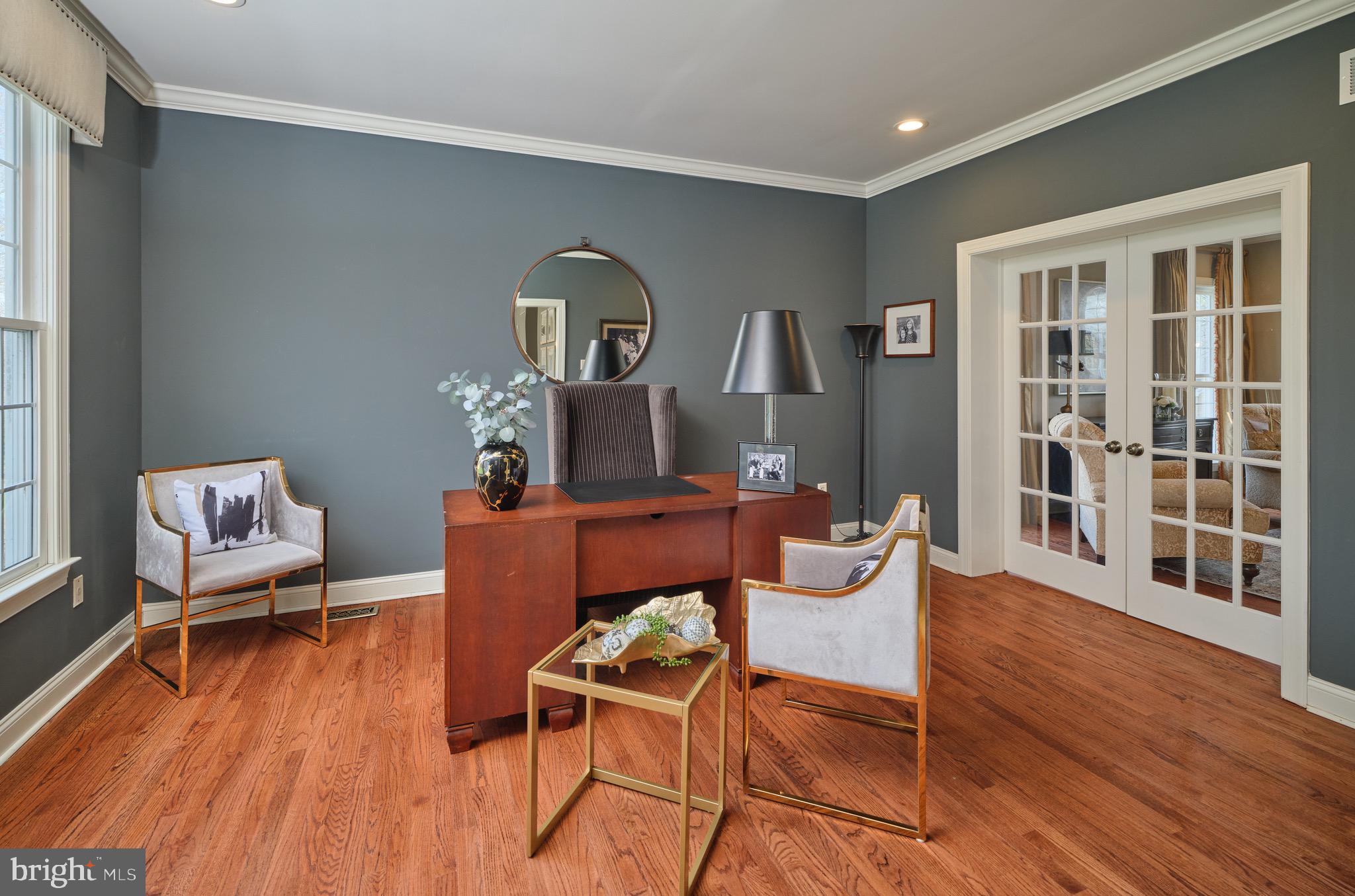 1052 South Kimbles Road Yardley, PA 19067 - Photo 28 of 74 Large scale office, off the great room