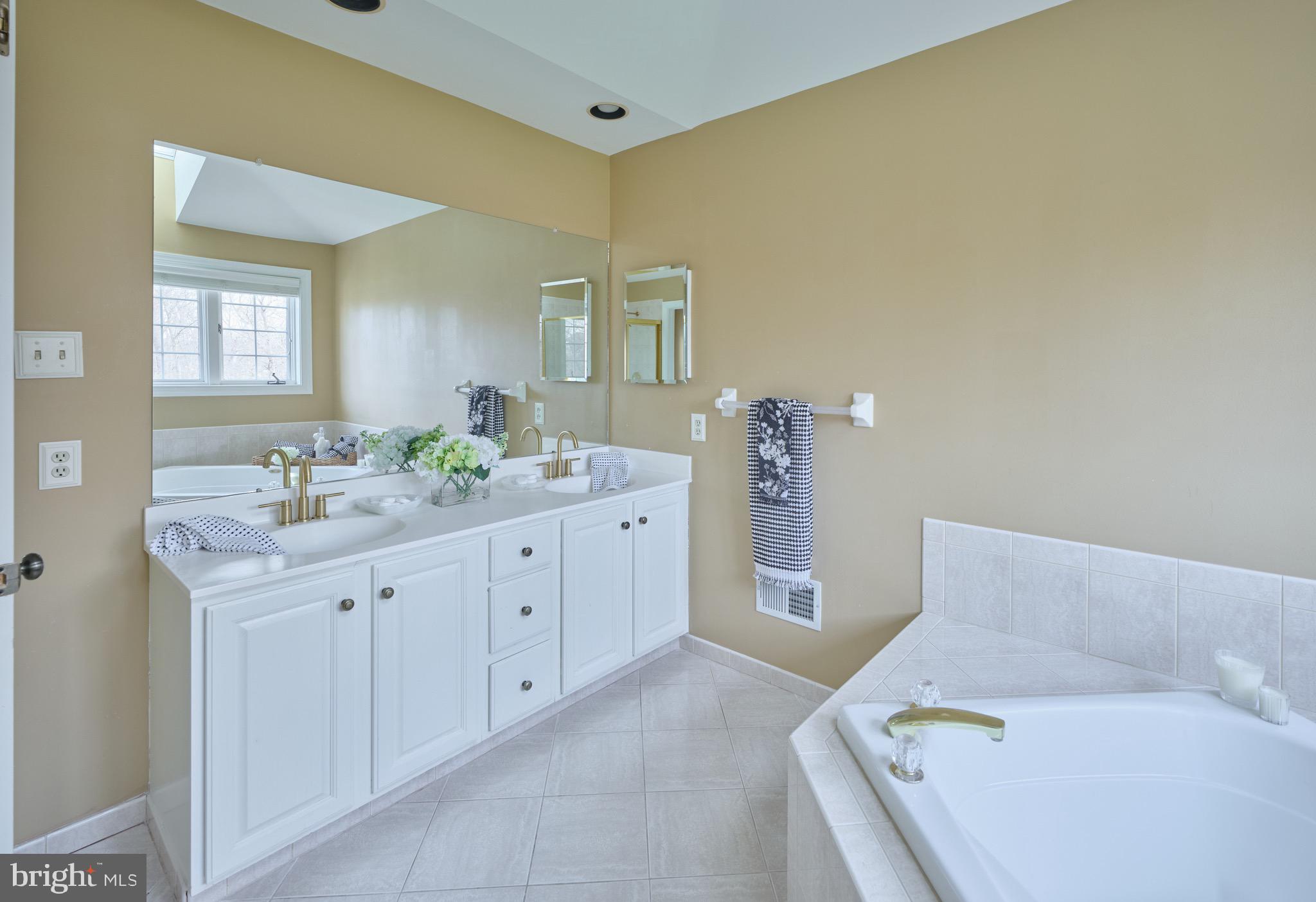 1052 South Kimbles Road Yardley, PA 19067 - Photo 37 of 74 Primary bathroom