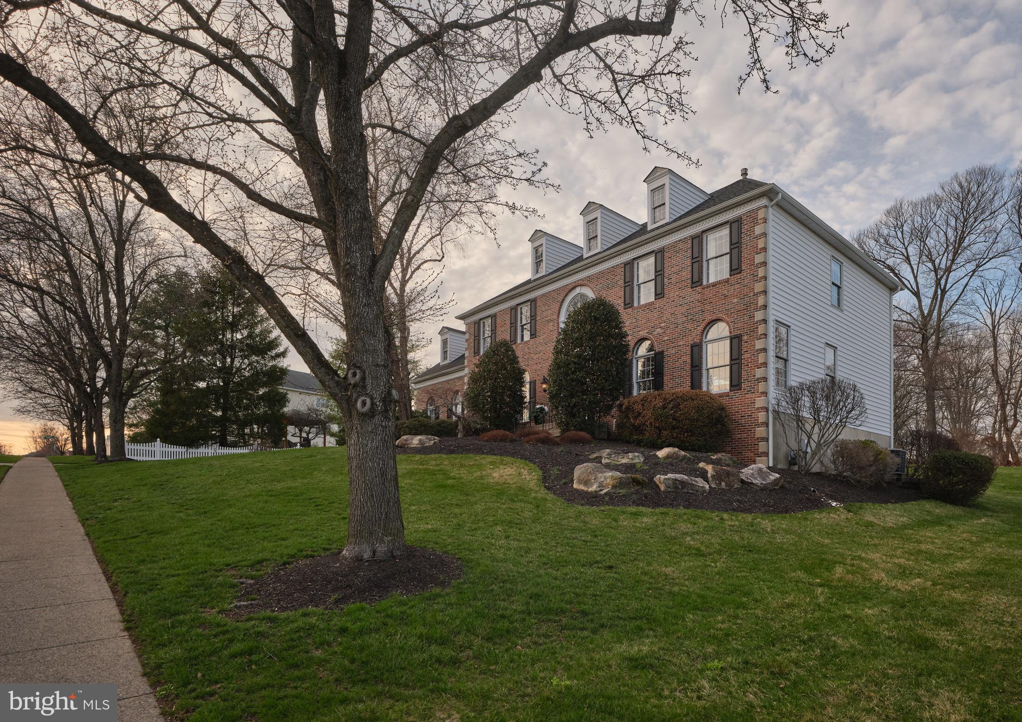 1052 South Kimbles Road Yardley, PA 19067 - Photo 4 of 74