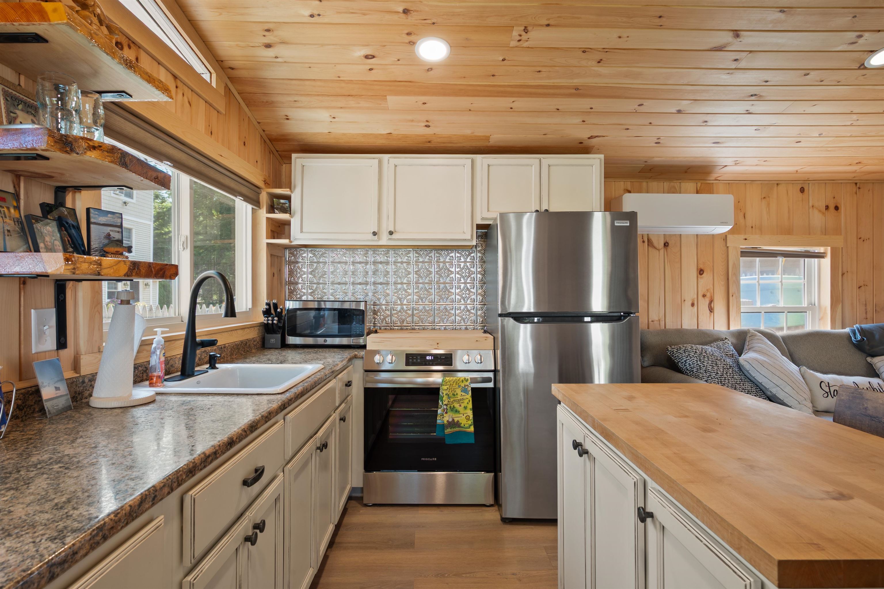 261 Dockham Shore Road, Unit D Gilford, NH 03249 - Photo 14 of 47 Gallery Image 14