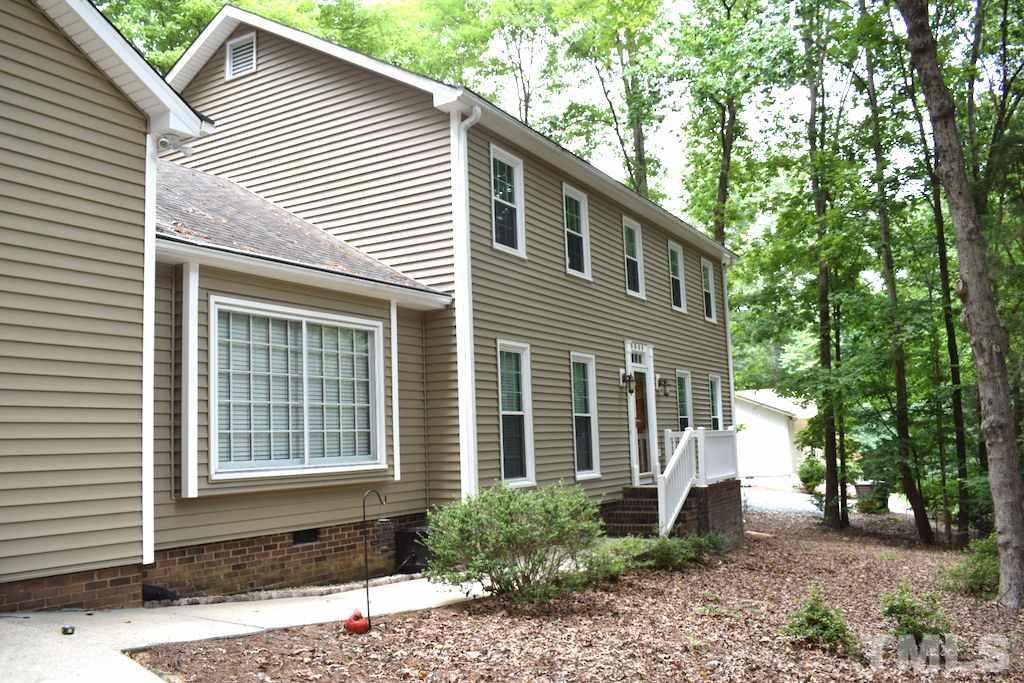 5509 Fairoaks Road Durham, NC 27712 - Photo 2 of 23