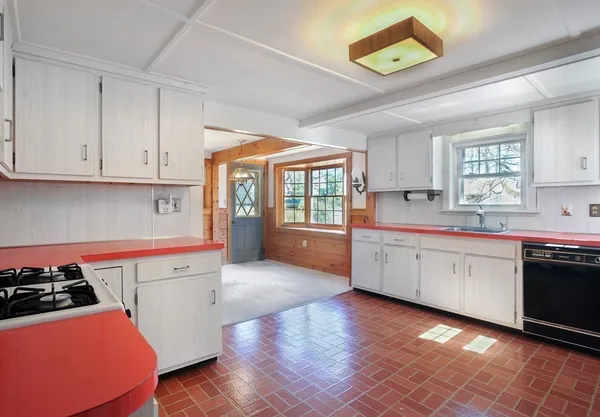 $599,000 | 56 Lincoln Avenue, Marshfield, MA 02050