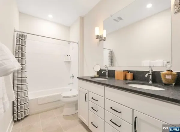 $6,800 | 1 Davies Drive, Old Tappan, NJ 07675