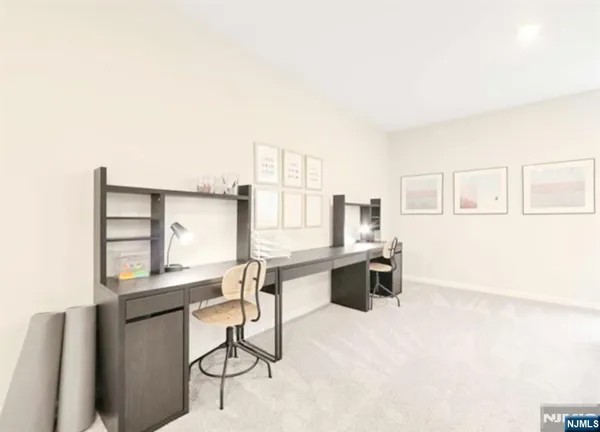 $6,800 | 1 Davies Drive, Old Tappan, NJ 07675