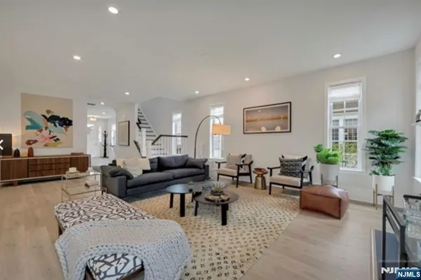 $6,800 | 1 Davies Drive, Old Tappan, NJ 07675