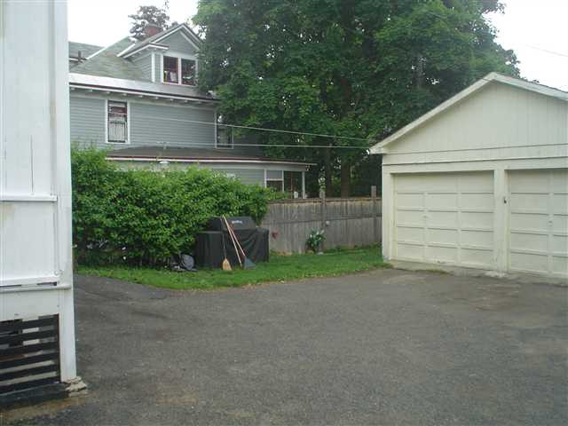 1415-1417 Rugby Road Schenectady, NY 12308 - Photo 4 of 4 Photo 4