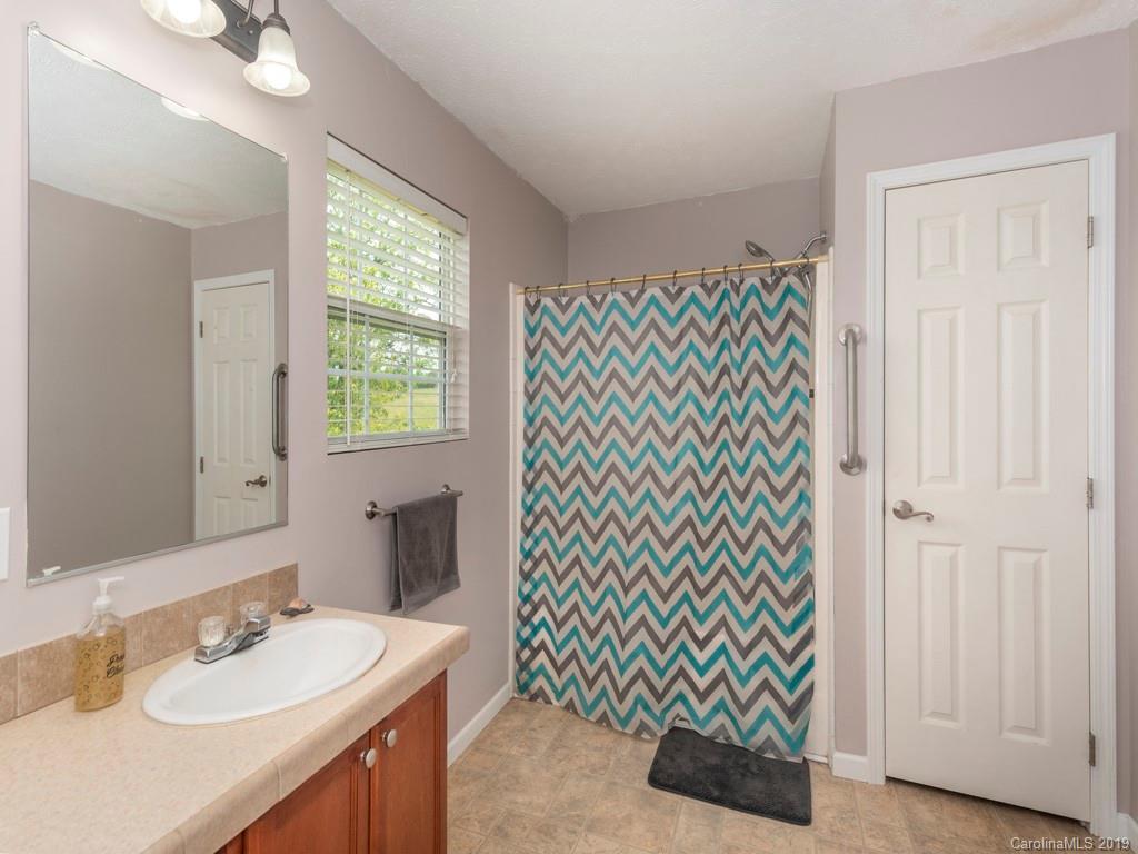 594 Jenkins Valley Road Alexander, NC 28701 - Photo 12 of 20 Gallery Image 12