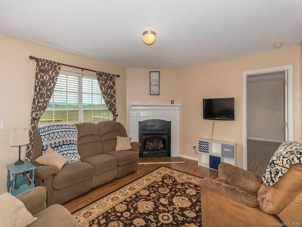 594 Jenkins Valley Road Alexander, NC 28701 - Photo 5 of 20 Gallery Image 5