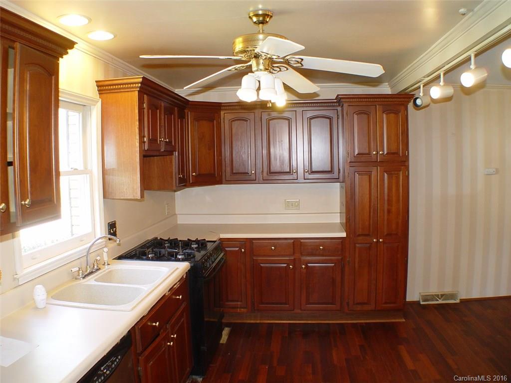 2300 Rama Road Charlotte, NC 28212 - Photo 5 of 18 Gallery Image 5