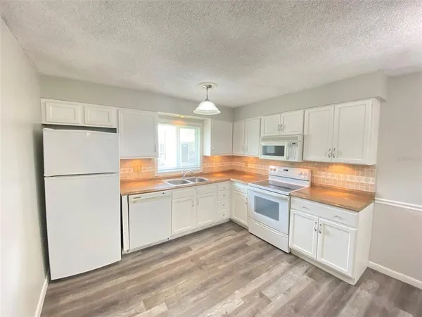 $1,450 | 525 South Conway Road, Unit 154, Orlando, FL 32807