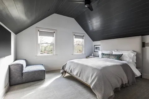 $5,750,000 | 103 Mill Hill Lane, East Hampton, NY 11937