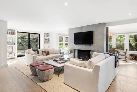 $5,750,000 | 103 Mill Hill Lane, East Hampton, NY 11937