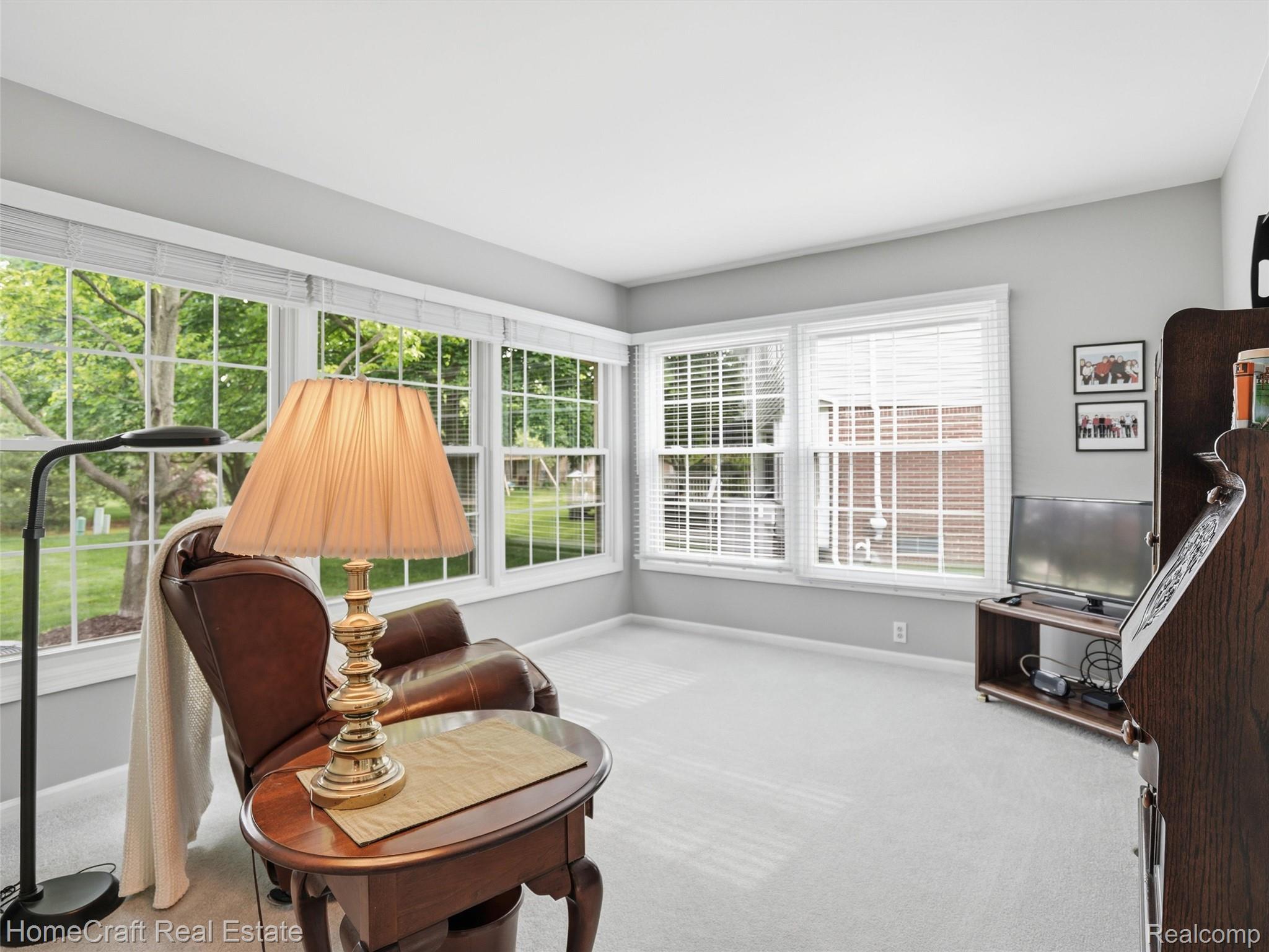 45088 Danbury Road Canton, MI 48188 - Photo 7 of 39 HomeCraft Real Estate