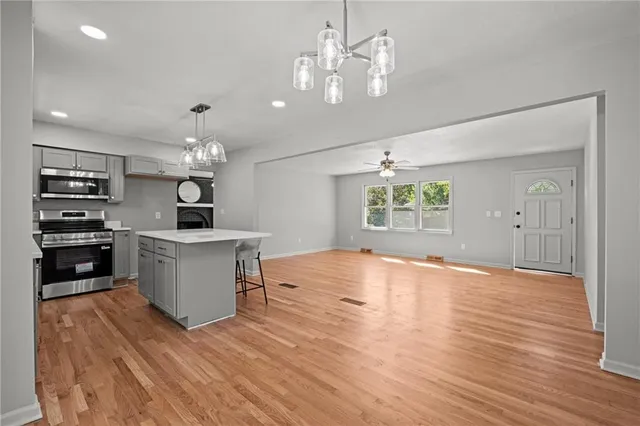 $335,000 | 7401 North Central Street, Kansas City, MO 64118