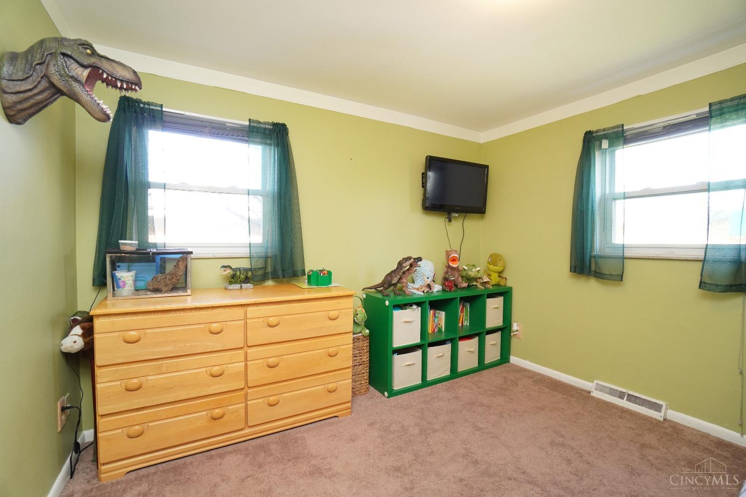 3346 Alexis Road Cincinnati, OH 45239 - Photo 19 of 38