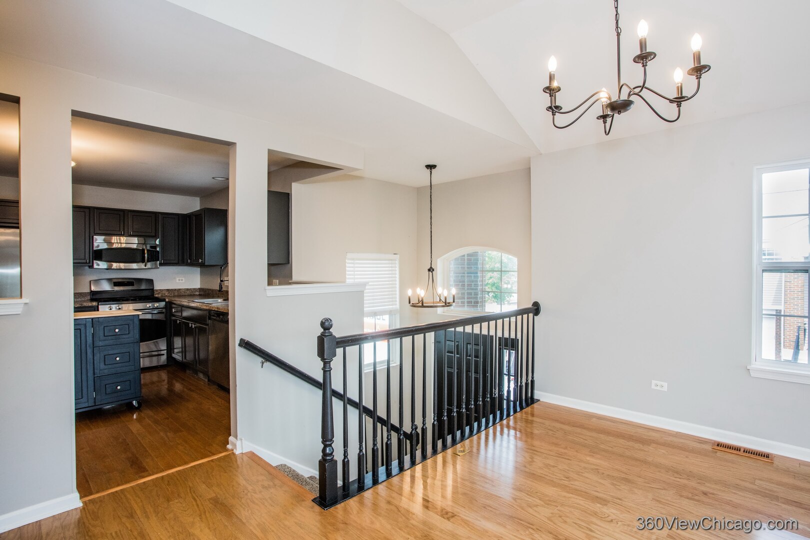 1416 Draper Road McHenry, IL 60050 - Photo 4 of 45
