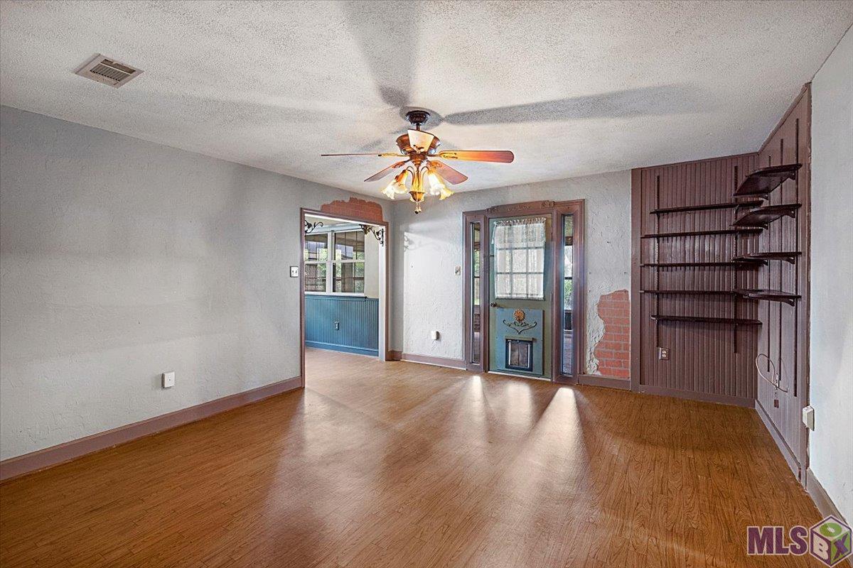 15326 Jester Avenue Baton Rouge, LA 70816 - Photo 3 of 15 Gallery Image 3