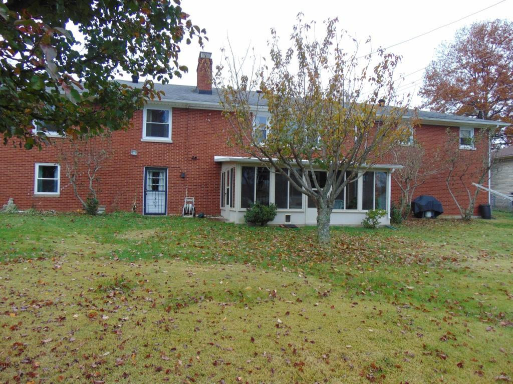1681 Traveller Road Lexington, KY 40504 - Photo 3 of 32 Photo 3
