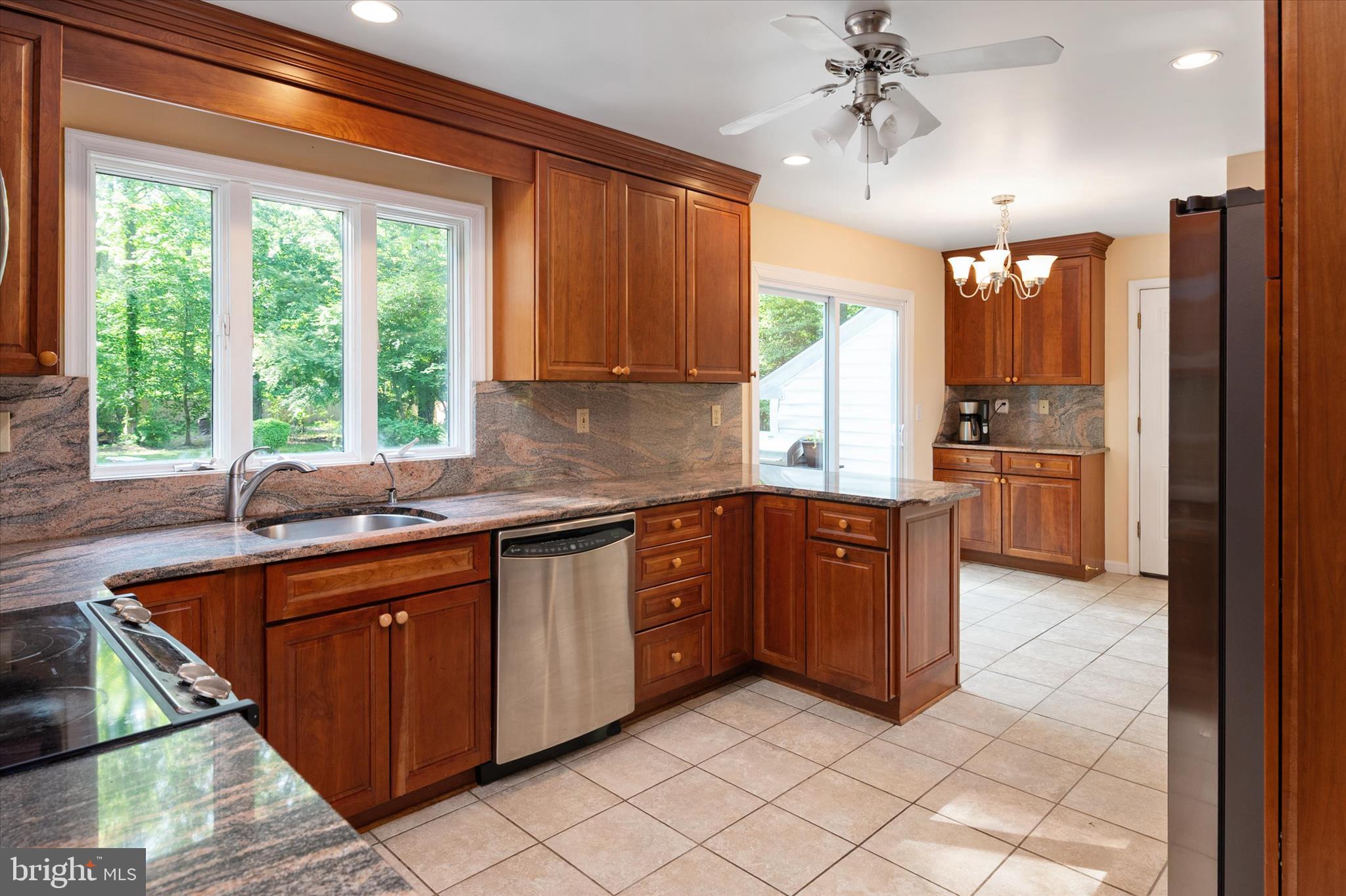 1647 Homewood Road Annapolis, MD 21409 - Photo 5 of 43 Gallery Image 5