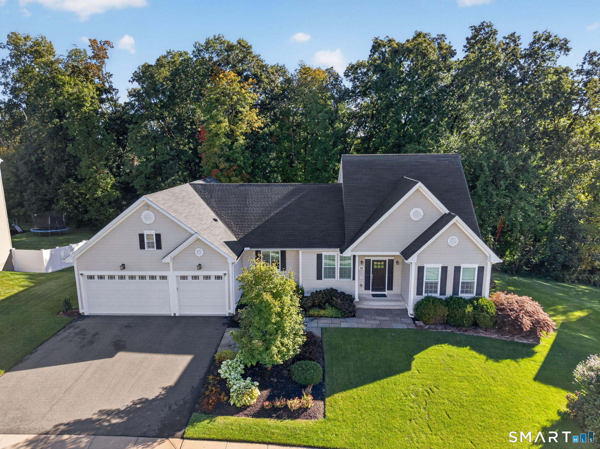 36 West Poplar Road Middletown, CT 06457 - Photo 1 of 38 Gallery Image 1