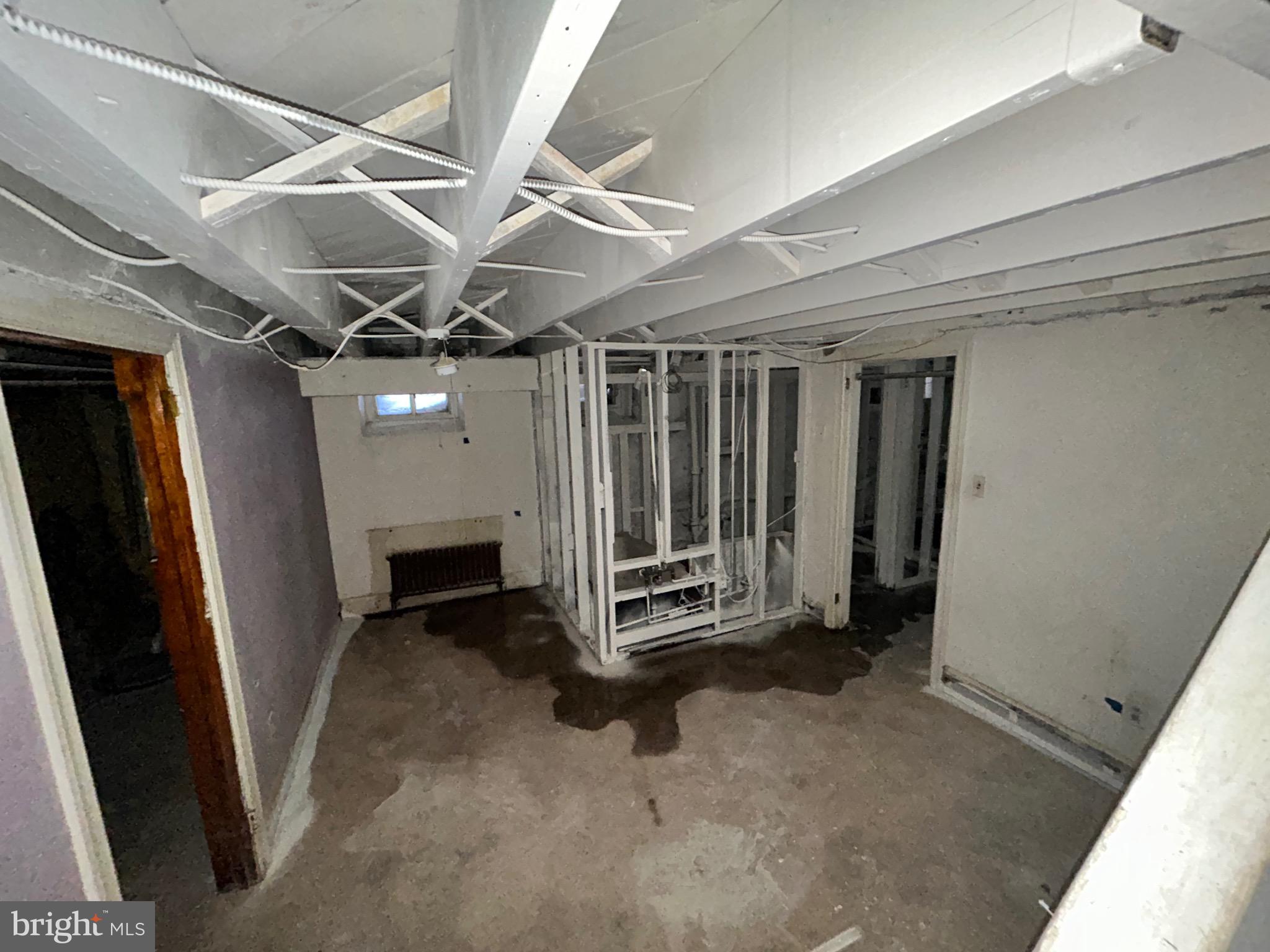 916 Calwell Road Baltimore, MD 21229 - Photo 9 of 15