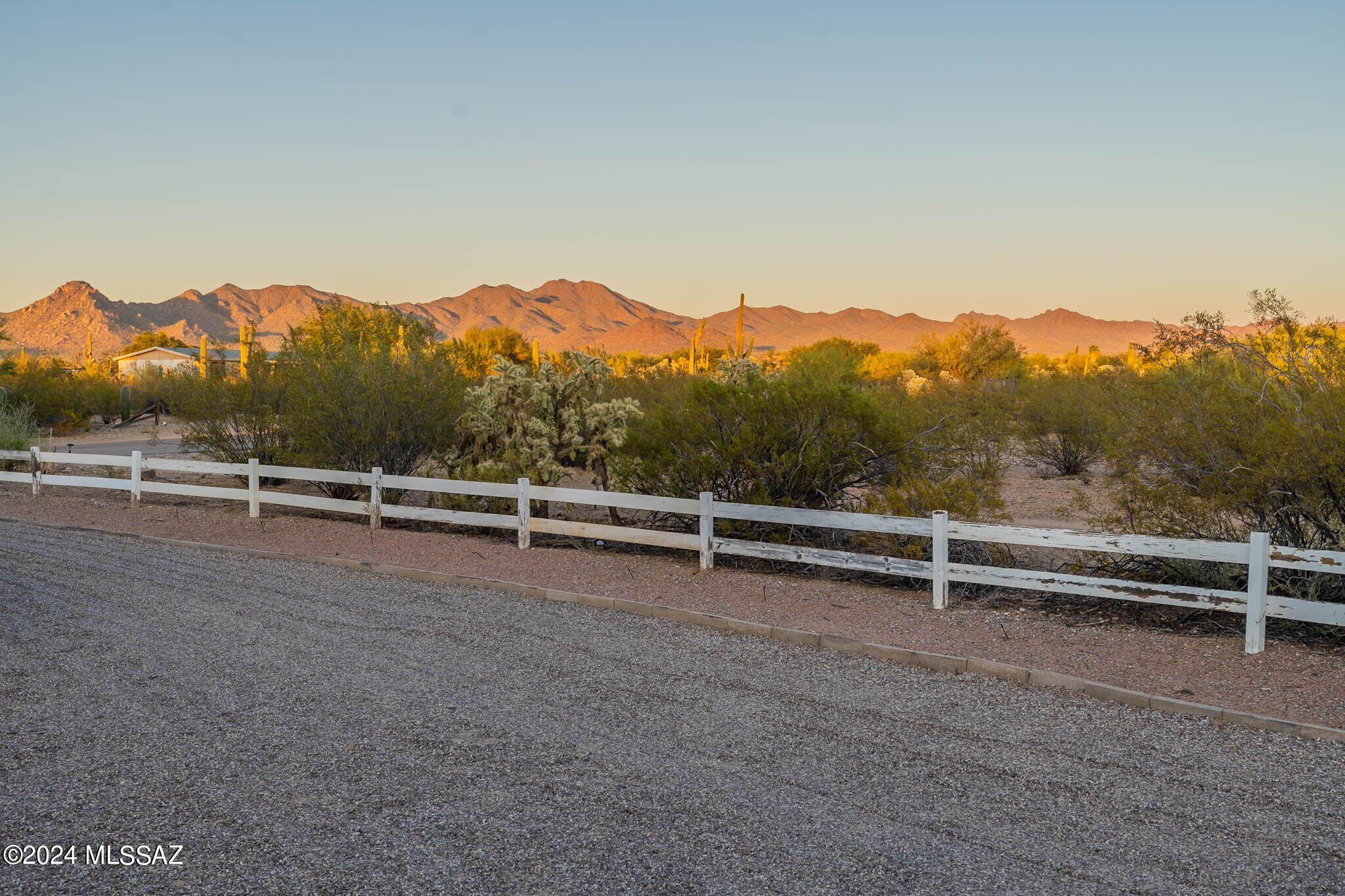 12101 West Ranchito Verde Tucson, AZ 85743 - Photo 16 of 17 Gallery Image 16