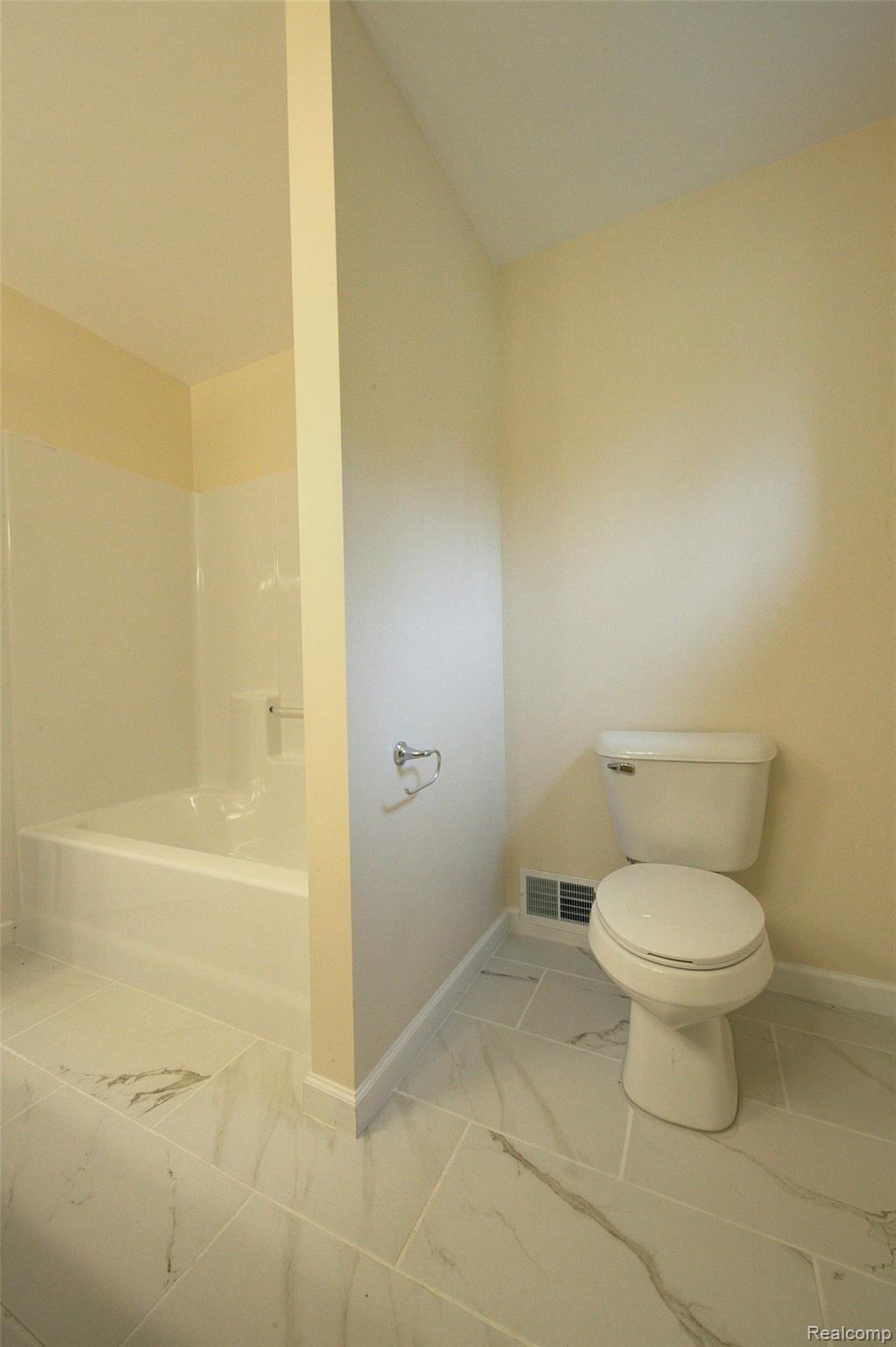 4193 Wheeler Road Fowlerville, MI 48836 - Photo 30 of 64 930A3454_5_6.jpg