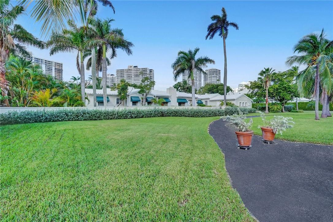 393 Centre Island North Miami Beach, FL 33160 - Photo 19 of 51 Photo 19