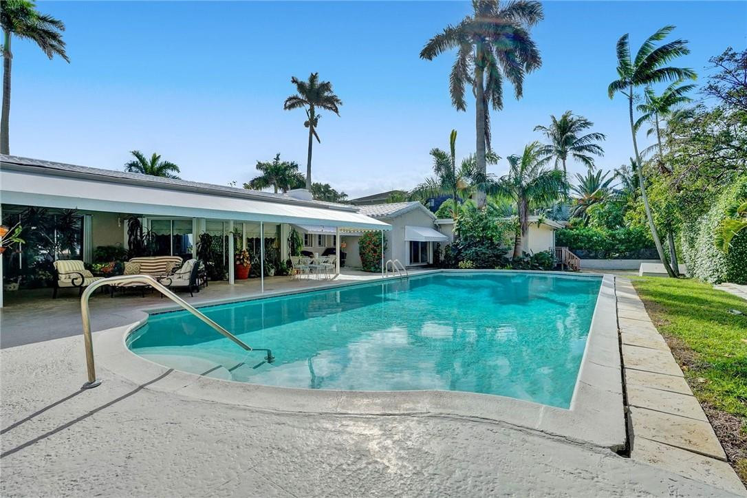 393 Centre Island North Miami Beach, FL 33160 - Photo 29 of 51 Photo 29