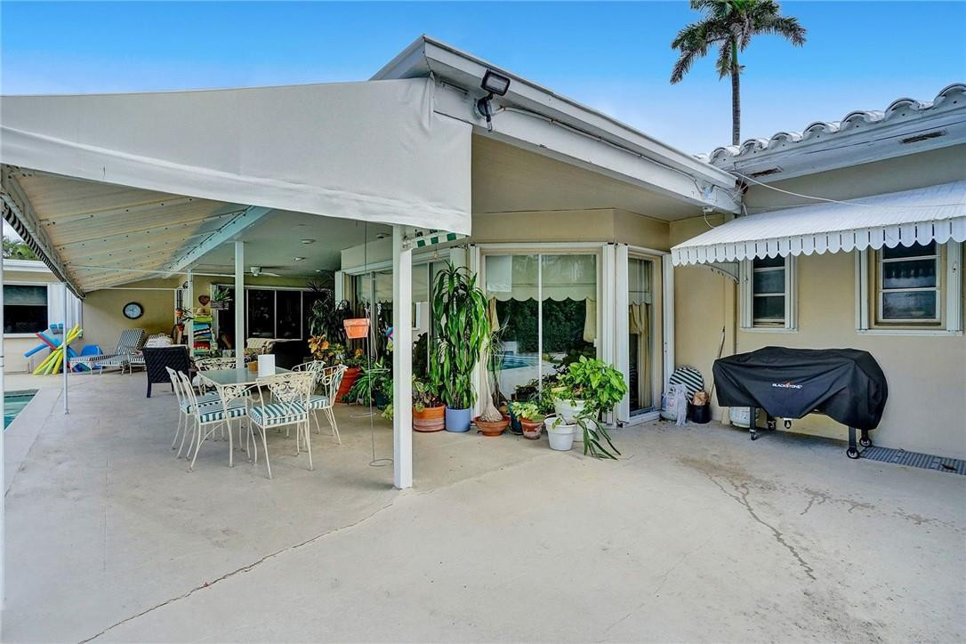 393 Centre Island North Miami Beach, FL 33160 - Photo 35 of 51 Photo 35