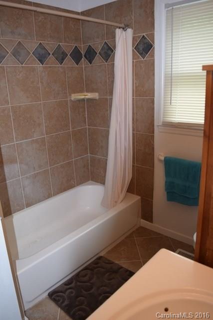 5824 Robinhood Road Fort Lawn, SC 29714 - Photo 7 of 13 Gallery Image 7