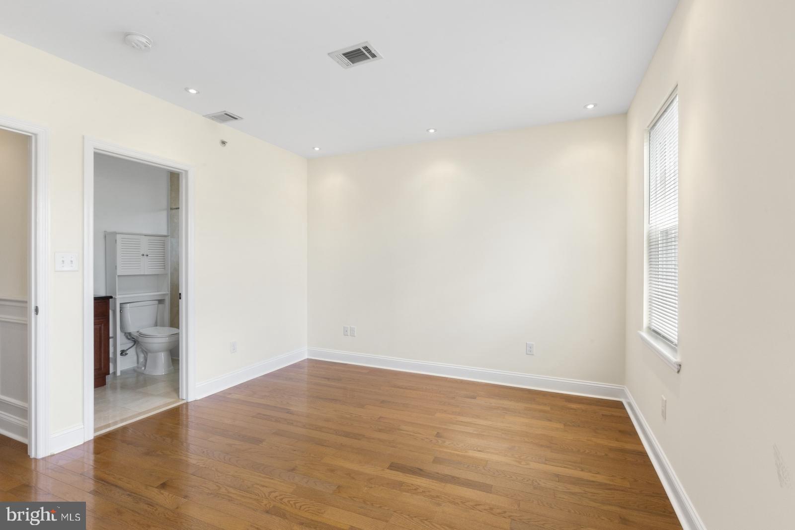 1523 Ellsworth Street, Unit 3 Philadelphia, PA 19146 - Photo 7 of 16