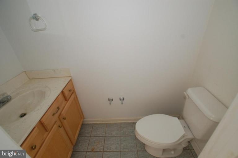 4250 Rinehart Road Westminster, MD 21158 - Photo 6 of 23 Half Bath 1
