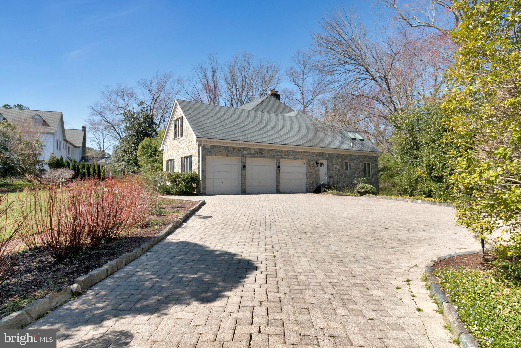 938 Douglass Drive McLean, VA 22101 - Photo 100 of 105