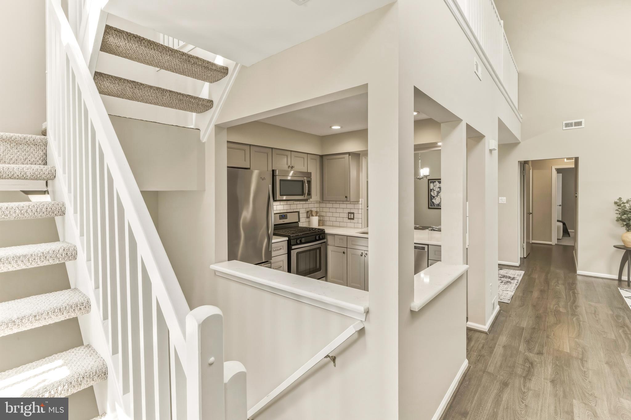 302 Wharton Road Mount Laurel, NJ 08054 - Photo 3 of 18