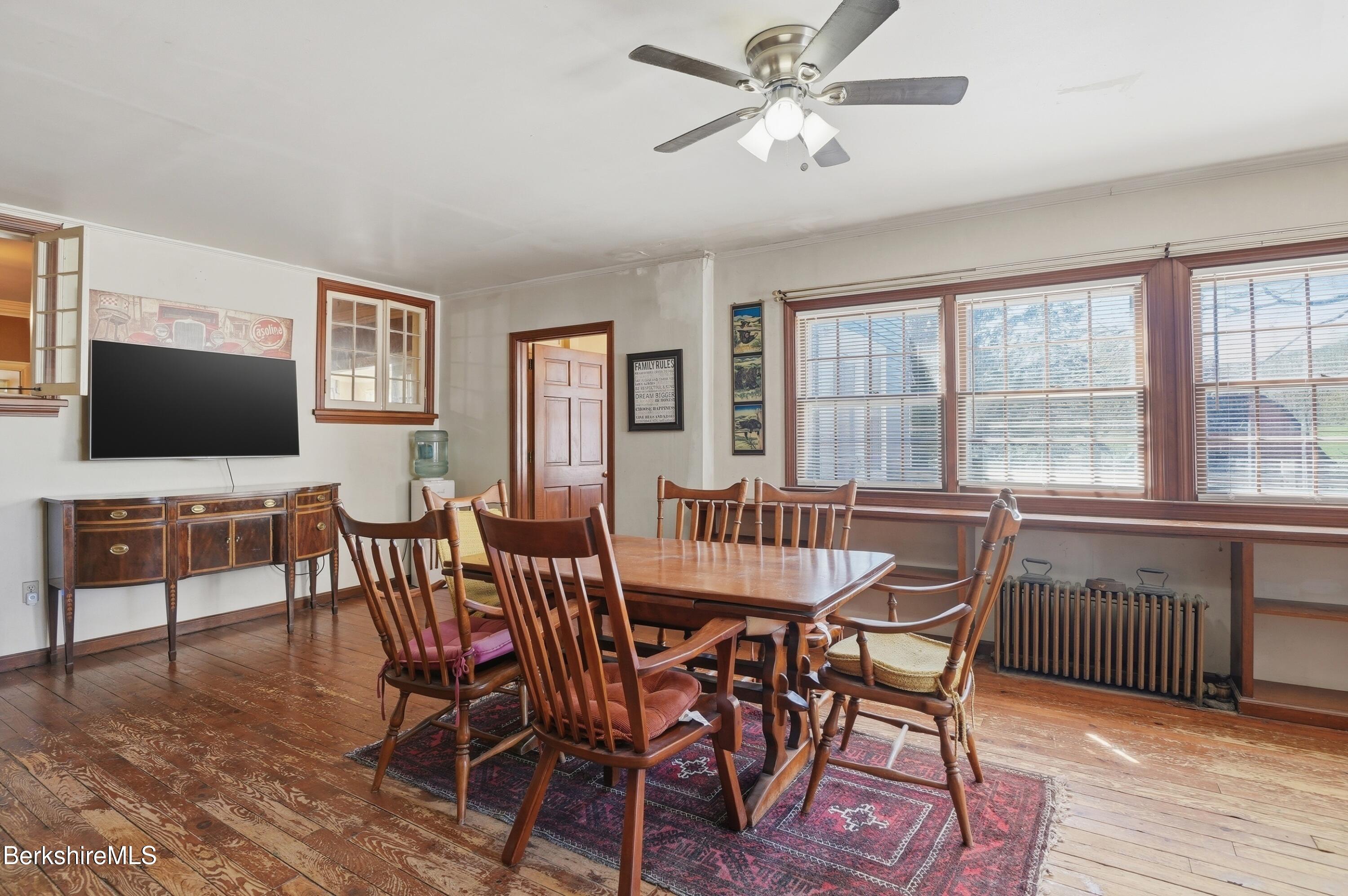 752 State Road Richmond, MA 01254 - Photo 11 of 71 Dining