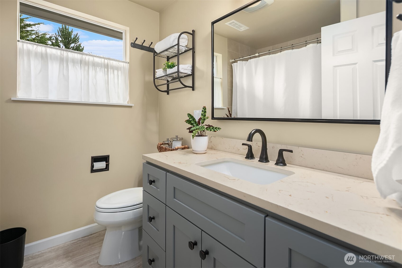 1452 8th Place South Edmonds, WA 98020 - Photo 23 of 38