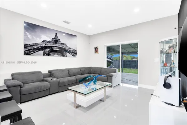 $3,800 | 30775 Southwest 158 Path, Unit A, Homestead, FL 33033