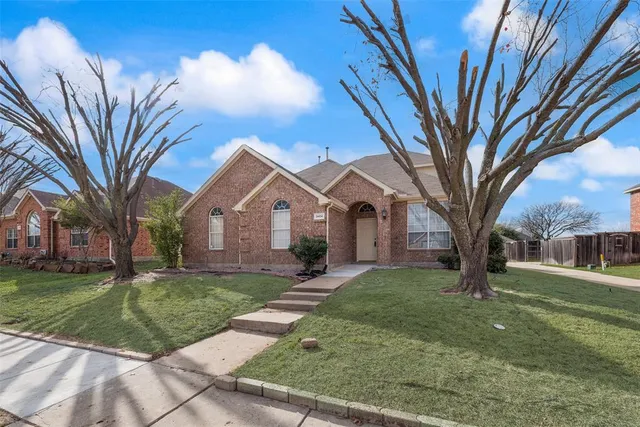$2,575 | 3404 Pinecone Drive, McKinney, TX 75070