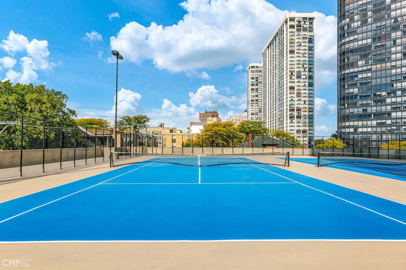 5320 North Sheridan Road, Unit 2002 Chicago, IL 60640 - Photo 43 of 57 a view of a basket ball ground