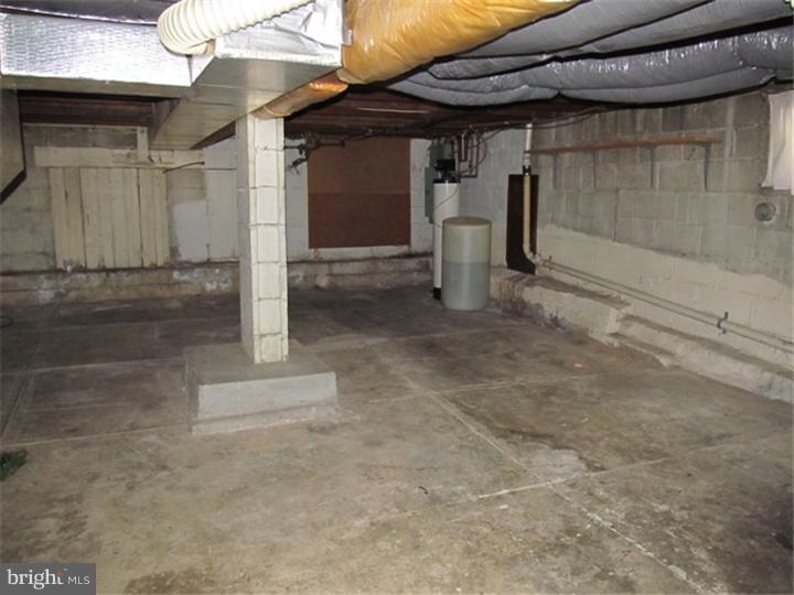 1423 New Holland Road Reading, PA 19607 - Photo 12 of 16 Basement