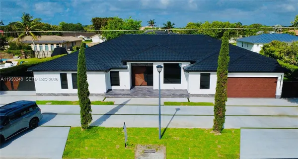 $1,750,000 | 19880 Southwest 134th Avenue, Miami, FL 33177