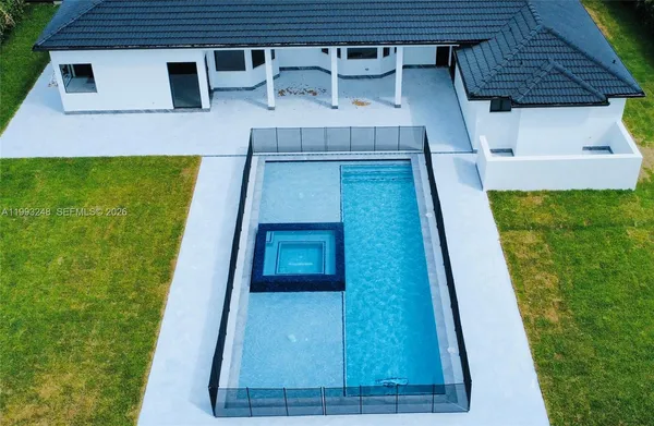 $1,725,000 | 19880 Southwest 134th Avenue, Miami, FL 33177