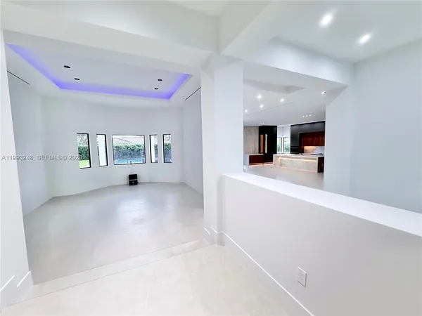 $1,750,000 | 19880 Southwest 134th Avenue, Miami, FL 33177