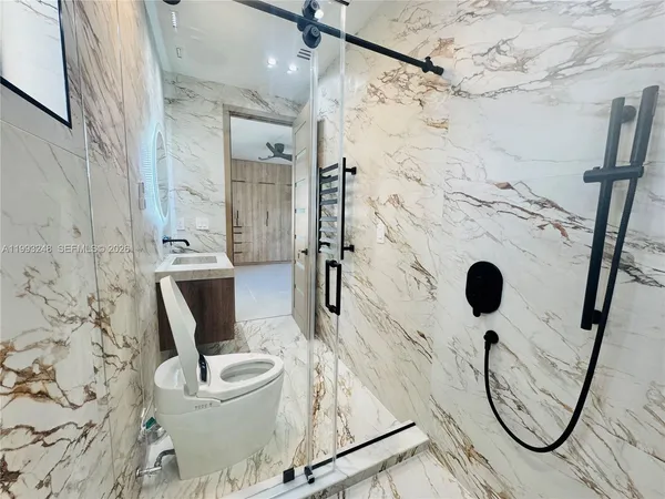 $1,750,000 | 19880 Southwest 134th Avenue, Miami, FL 33177