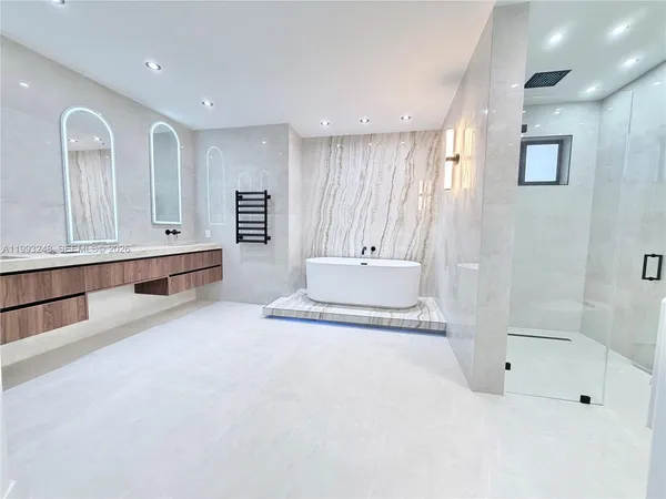 $1,750,000 | 19880 Southwest 134th Avenue, Miami, FL 33177