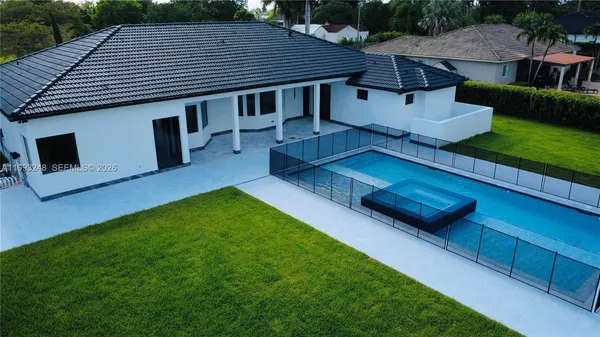 $1,725,000 | 19880 Southwest 134th Avenue, Miami, FL 33177